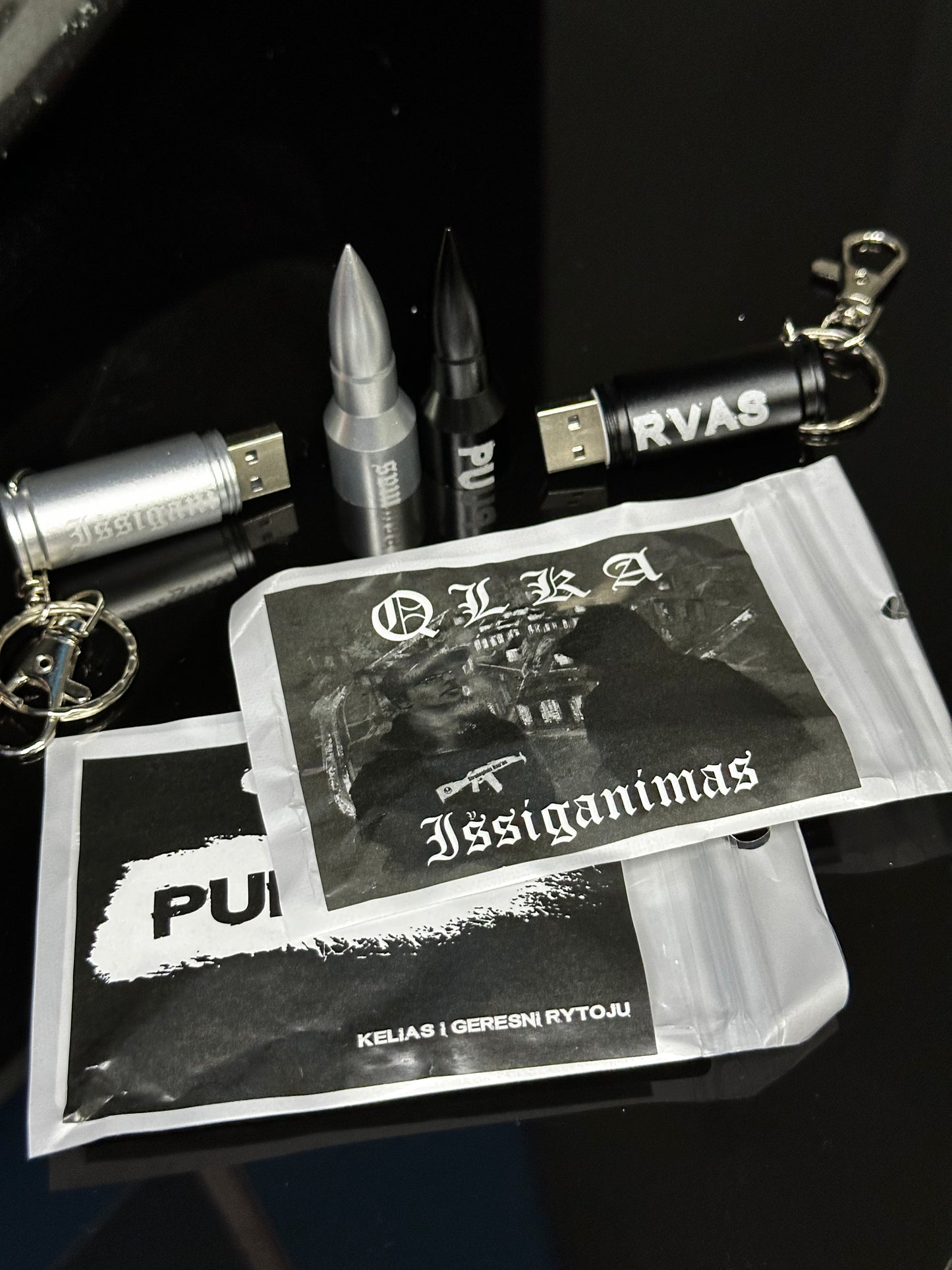 Qlka - Išsiganimas + Purvas (USB Albums)
